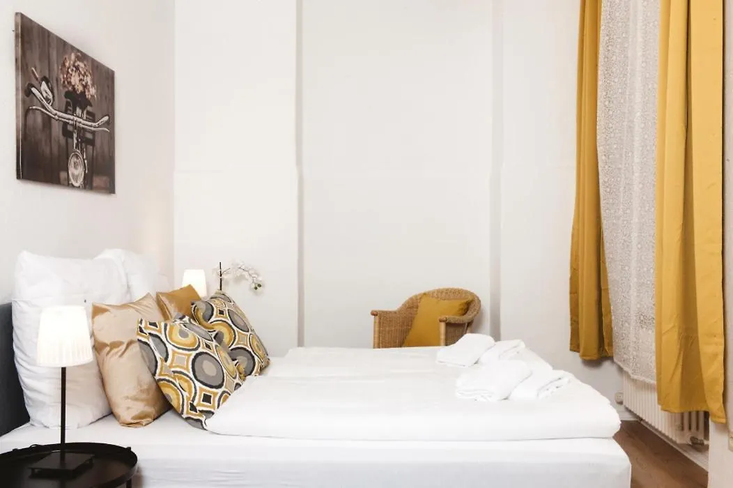Family Apartment For 6 Guests, Mitte Moabit Berlin