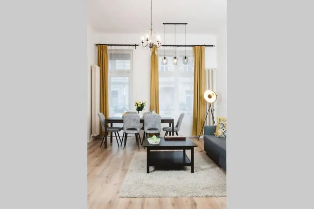 Family Apartment For 6 Guests, Mitte Moabit Berlin Germany